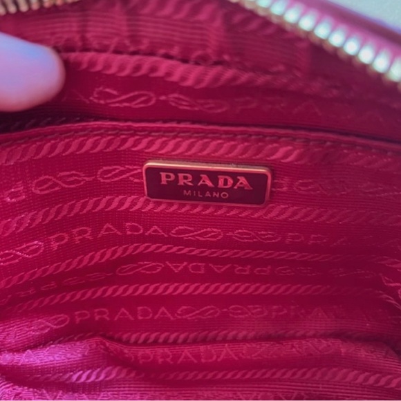 Red Prada Crossbody - Picture 3 of 7